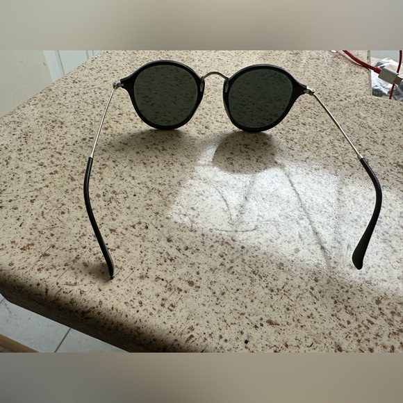 Ray bans - Picture 3 of 4